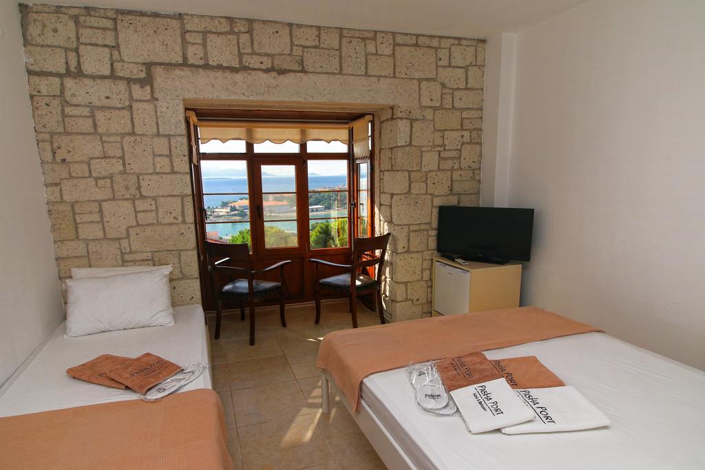 Pasha Port Hotel & Restaurant Алакати Екстериор снимка